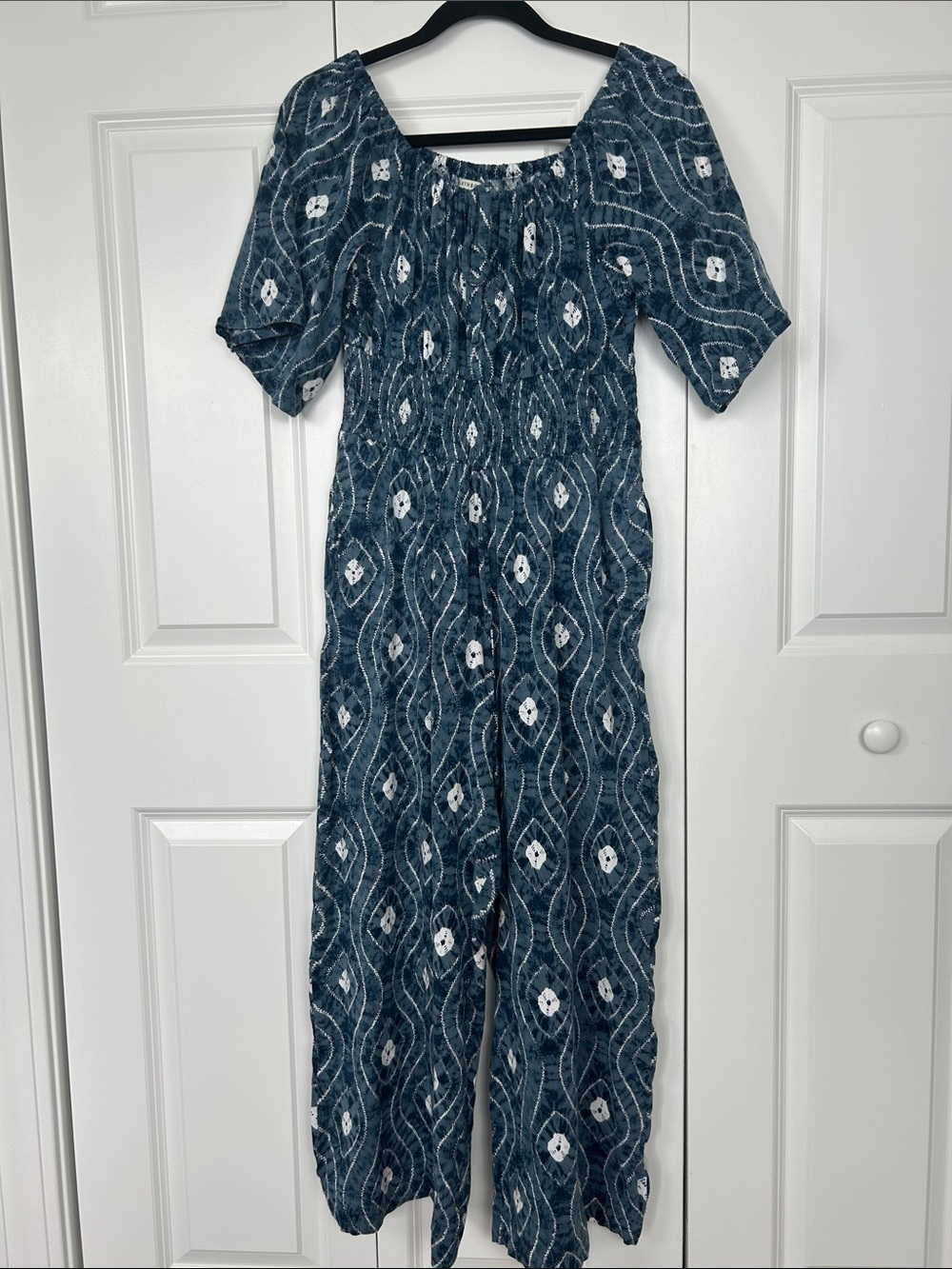 EARTHBOUND Blue Patterned Women’s Romper Size Large